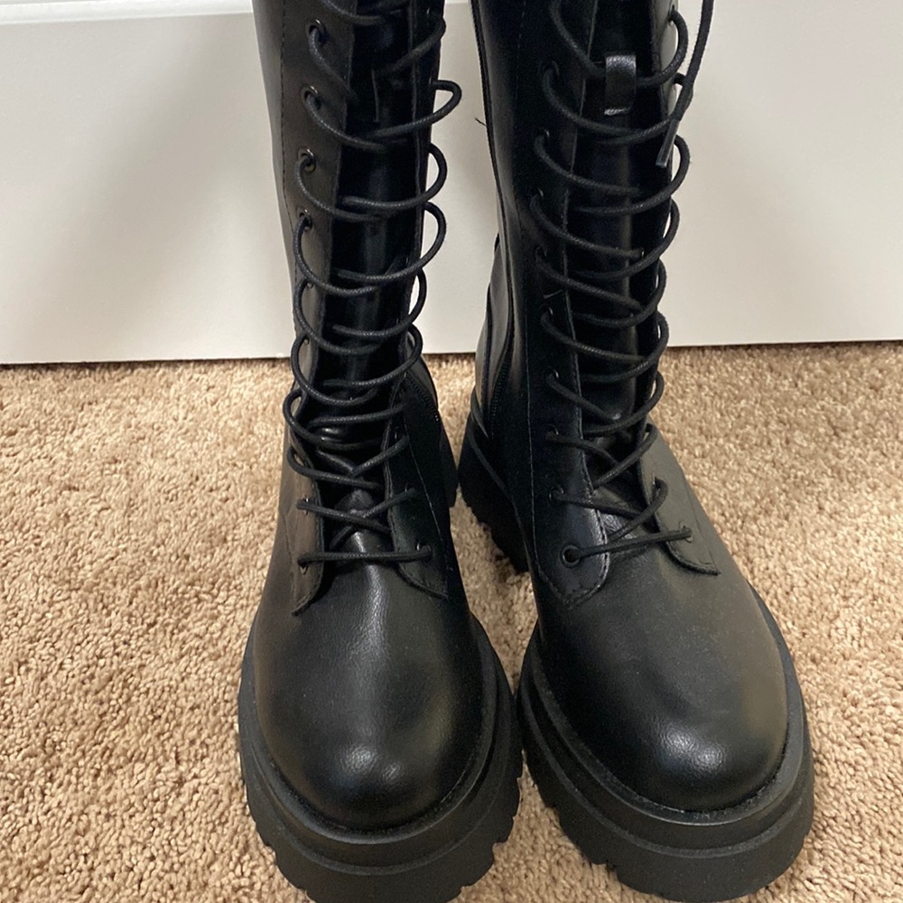 Stradivarius women black long boot brand new with tag